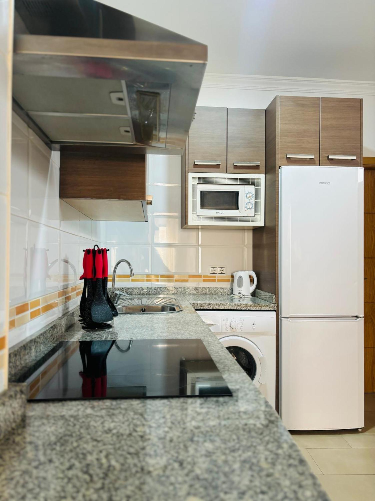 רונדה Apartamentos Atenea מראה חיצוני תמונה
